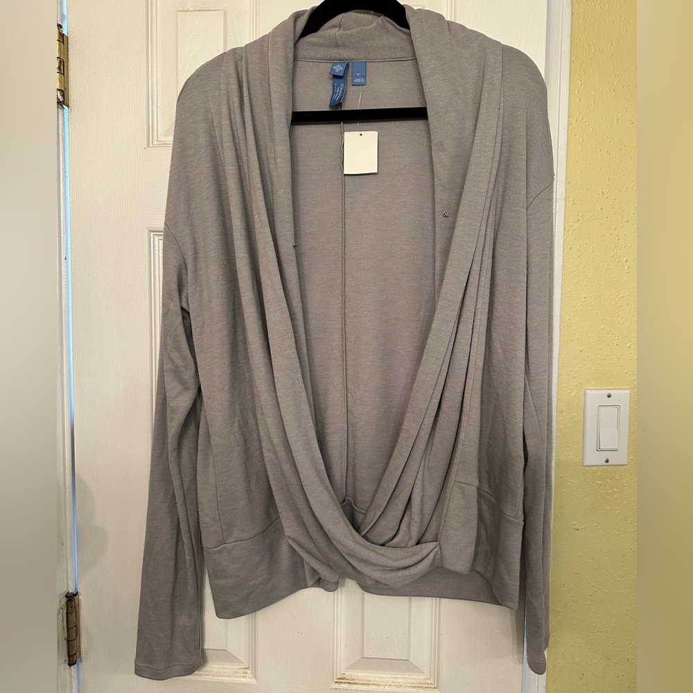 Simply Vera Vera Wang Gray Hook-Front Knit Cardigan- NWT